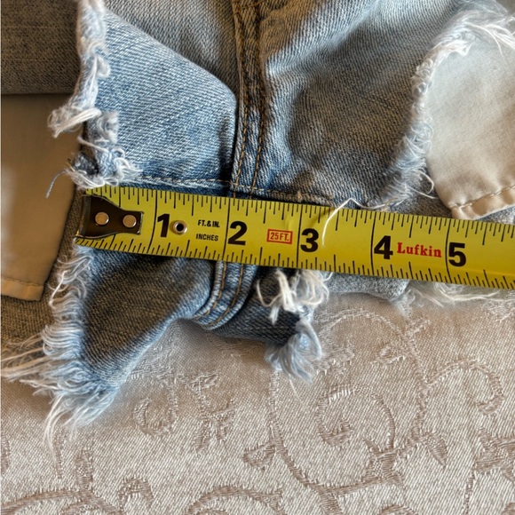 American Eagle Distressed Denim Shorts Size 4 - Picture 12 of 14